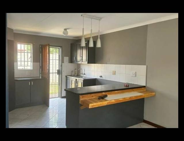 2 BEDROOM HOUSE FOR SALE IN THERESA PARK